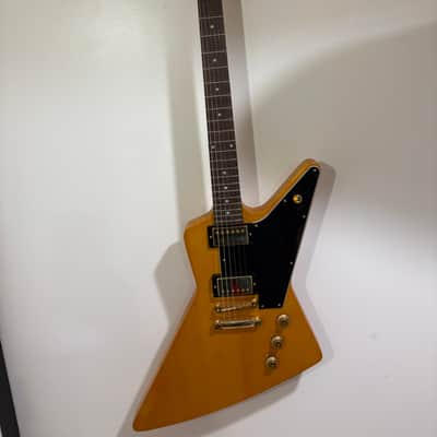 Epiphone Inspired by Gibson ‘58 Korina Explorer 2024 - natural with black pickguard image 1