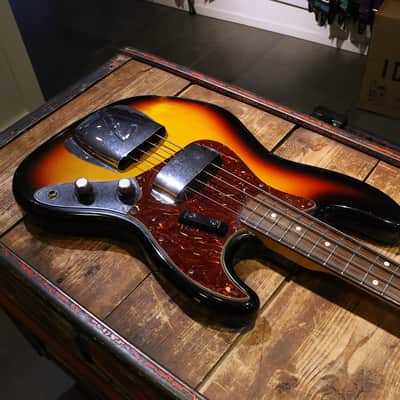FenderCustom Shop Time Machine 1962 Jazz Bass Relic - 3-Color Sunburst image 12