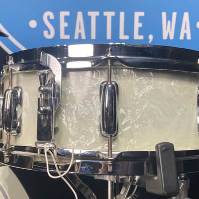 Slingerland - 1960s 5x14" White Marine Snare Drum. #140 , 8-Lug 3-Ply image 6