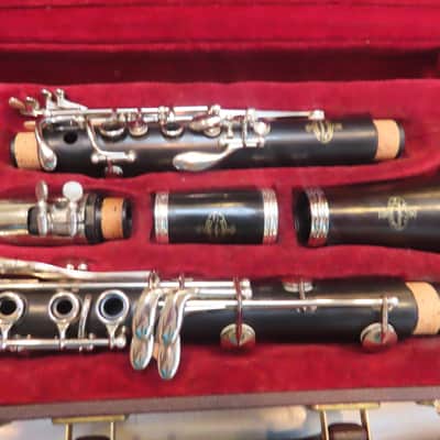 BUFFET E11 CLARINET-BEAUTIFUL FRESH PRO OVERHAUL BY BUFFET DEALER + 1 yr WTY image 3
