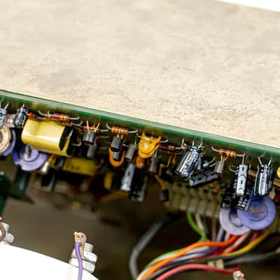 Altec Lansing 9743A Dual Band Limiting Amplifier - Tightens the Lows and Keeps the Highs Articulate image 7