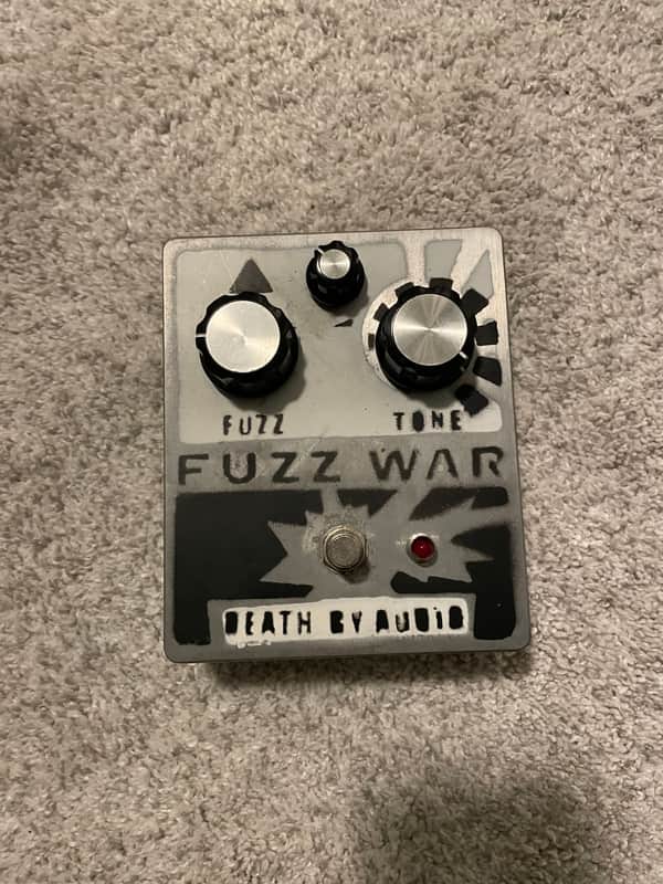 Death By Audio Fuzz War