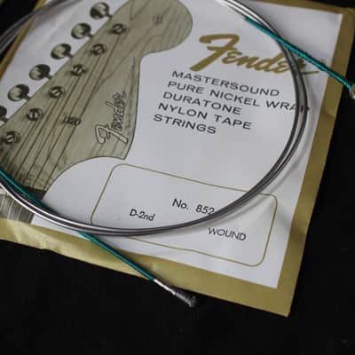 Fender original vintage Flatwound Bass strings full set. Candy case image 7