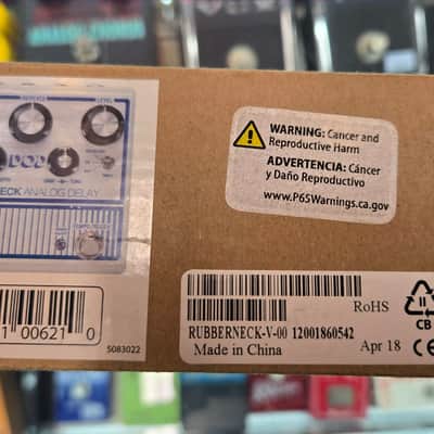 DOD Rubberneck Analog Delay 2017 - White and Blue image 3