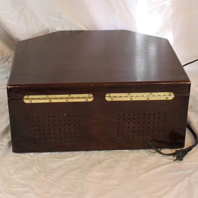 8164 - Crosley Mo. Broadcaster CR70 Retro Style Record / Cassette Tape Player image 5