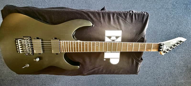 ESP LTD M-400 2021 - Black Satin image 1