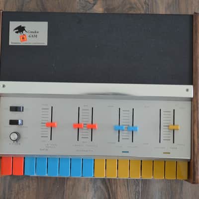 Hammond Innovex Condor GSM Vintage Multi Effect Guitar Synth Unit - Jimi Hendrix Black image 1