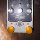Universal Audio Starlight Echo Station 2021 - Present - Silver