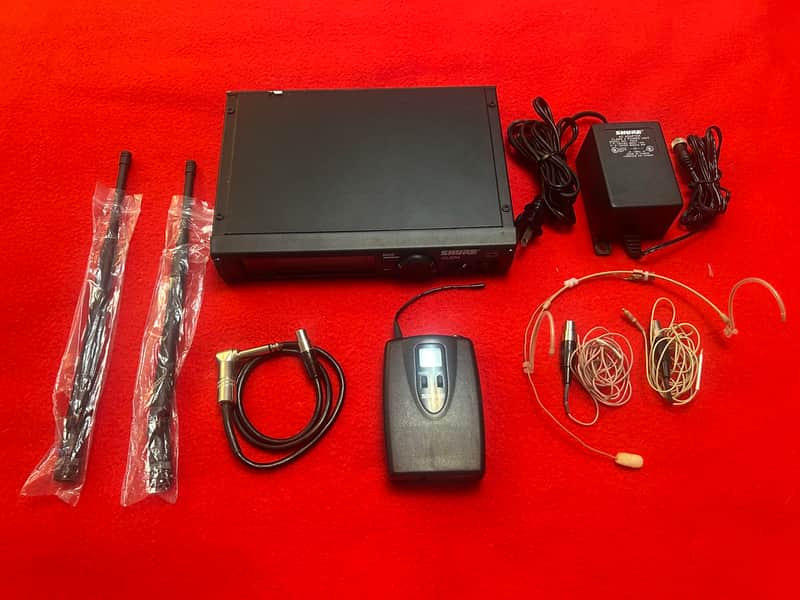 Shure ULXP4-J1 - (Complete Wireless System) Black image 1