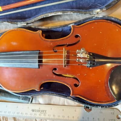 William Lewis Model 1001 sized 1/8 violin. Japan, Good Condition, w/ Case & Bow image 9