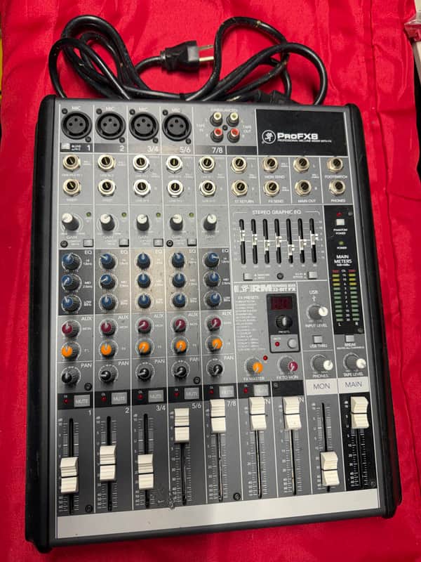 Mackie ProFX8 8-Channel Effects Mixer image 1