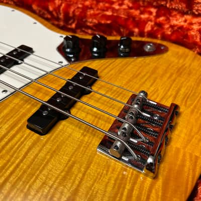 Fender Jazz Bass Select Series 2012 - Amber bust Flamed maple image 5