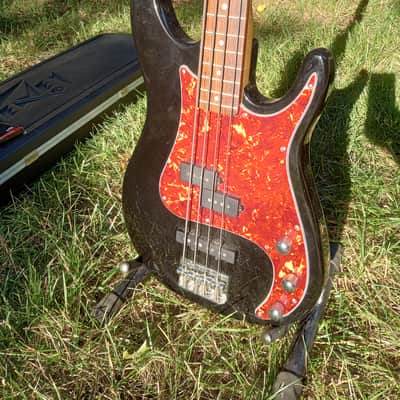 Peavey USA Forum Bass image 1