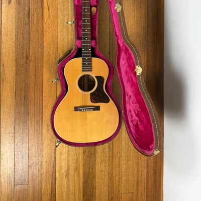 Gibson L-00 Blues King 1993 — New Old Stock / Original 1990s Dealer Inventory image 2