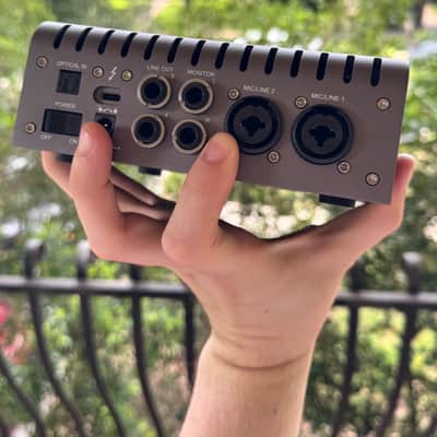 Universal Audio Apollo Twin X QUAD Heritage Edition Thunderbolt 3 Audio Interface 2020 - Present - Gray image 6