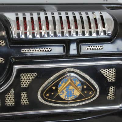 Victoria 41/120 7/4 Accordian image 6