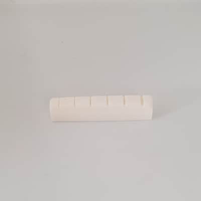 Bone nut pre slotted Fender style image 1