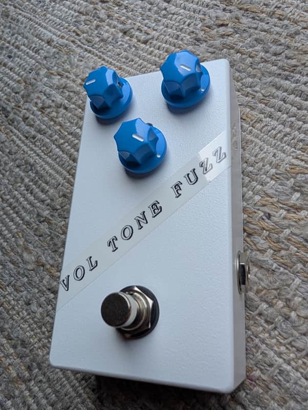 Opamp fuzz or clean boost clone scary electric sky image 1