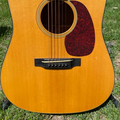 Martin Vintage Series D-18V 1996 - 2011 - Natural image 3