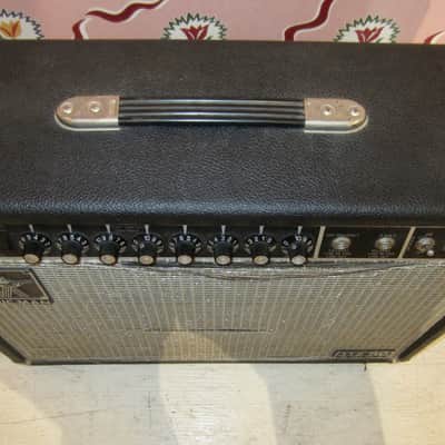 Music Man 112 RD Sixty-Five 65-Watt 1x12" Guitar Combo with Distortion 1978 - 1979 - Black with Silver Badges image 4