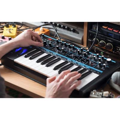 Novation Bass Station II Analog Synthesizer image 2