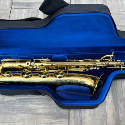 Couf Superba 1 low A bari sax w/ new case image 4