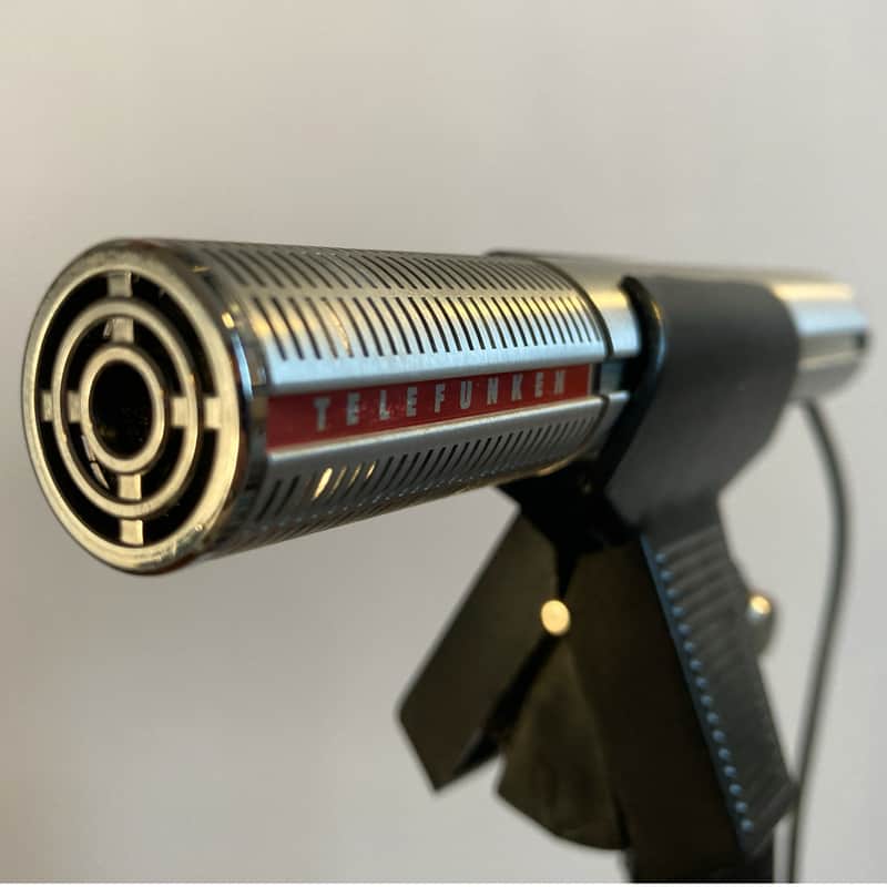 Telefunken TD26 (1969) new foam – A classic that shines bright image 1