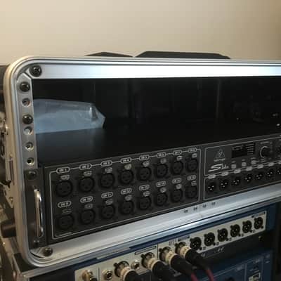 Behringer X32 and flight case - Plus - 2 x S16 digital snake stage boxes and flight case image 4