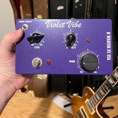 R Weaver FX Violet Vibe 2023 - Violet image 1