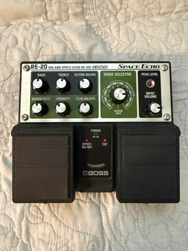 Boss RE-20 Space Echo