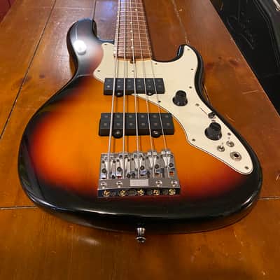 Fender Roscoe Beck Artist Series Signature Bass V sunburst with OHSC image 7