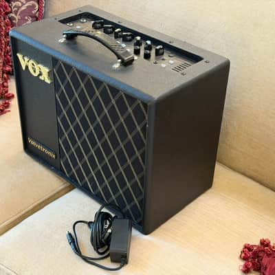 Vox VT20X 20-Watt 1x8" Digital Modeling Guitar Combo 2015 - Present - Black image 3