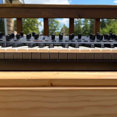 Sequential OB-6 49-Key 6-voice Polyphonic Synthesizer image 8