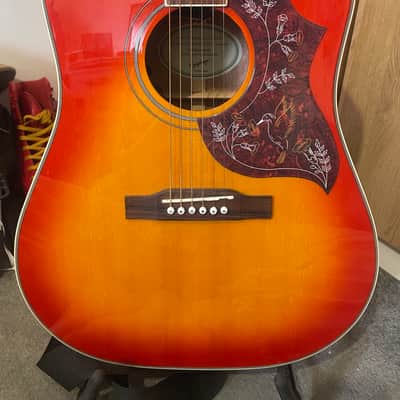Epiphone Hummingbird Studio 2021 - 2025 - Cherry Sunburst image 2