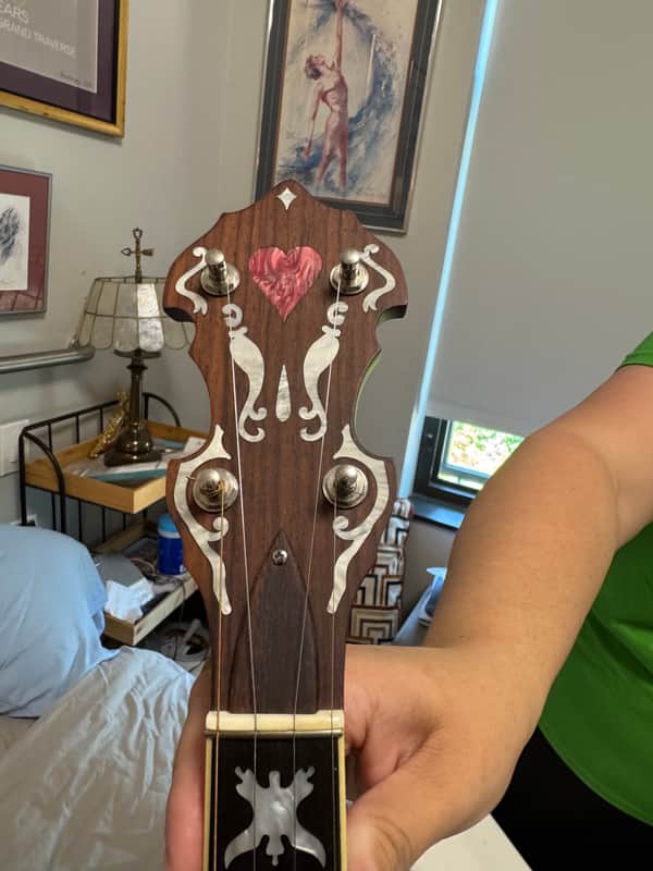 Gold Tone My Bluegrass Heart 2025 -+ - Satin image 1