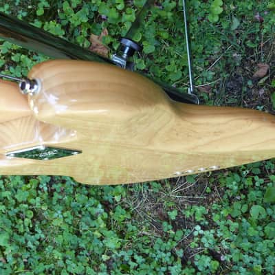 Fender Jazz Bass with hardshell fender case 2000 natural image 10