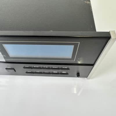 Mcintosh MCD 7000 CD Player image 5