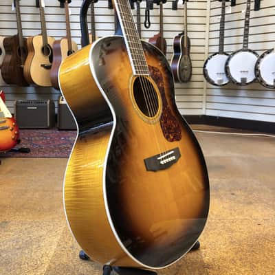 Guild F-250E Deluxe Sitka Spruce/Flamed Maple Jumbo Acoustic-Electric image 2