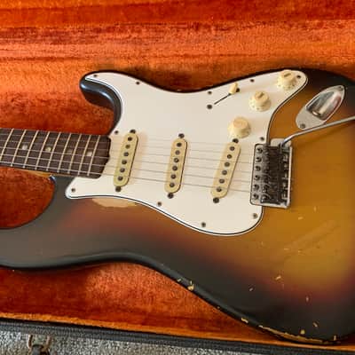 Vintage 1966 Fender Stratocaster with Brazilian Rosewood Fretboard image 3
