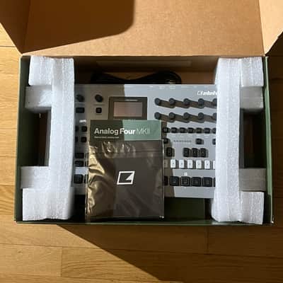 Elektron Analog Four MKII 4-Voice Tabletop Analog Synthesizer + Printed Manual image 5