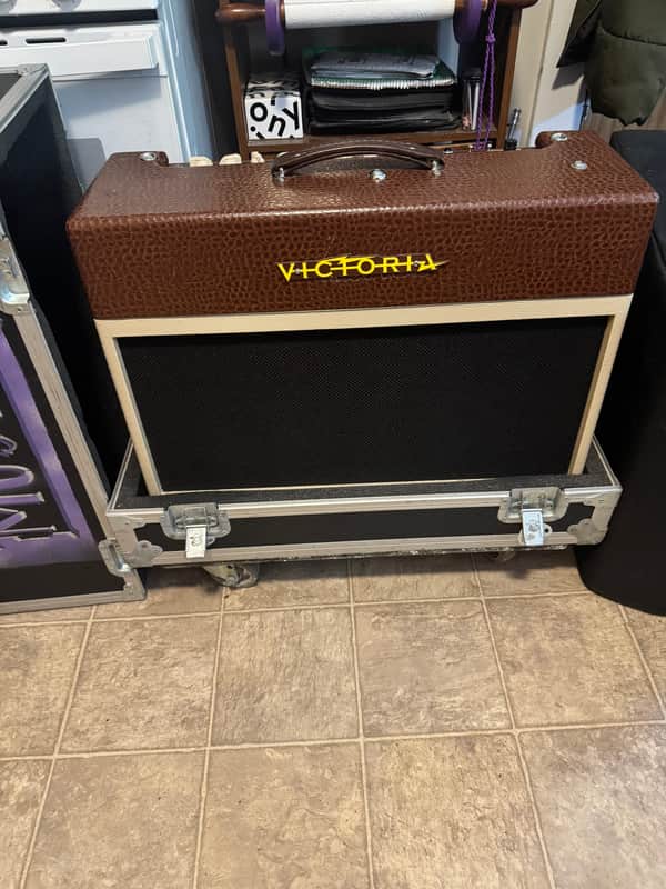 Victoria Golden Melody 2x12 Combo with Roadcase - Reverb & Harmonic Tremolo (Reverberato) image 1