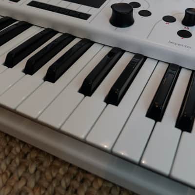 Modal Electronics 001 Hybrid Digital / Analog 2-Voice Synthesizer 2010s - White image 17