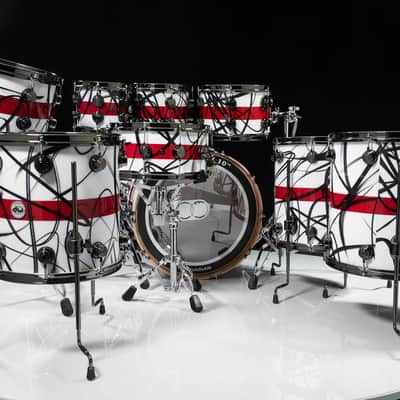 DW Collector's Series Custom 10pc Kit White Contrails with Rally Stripe image 2