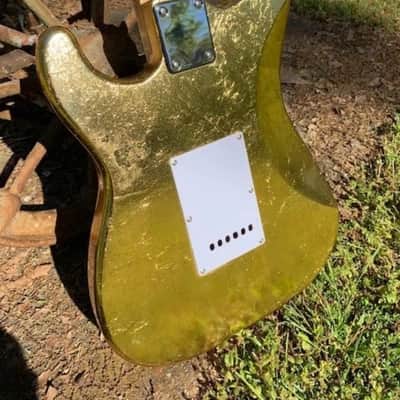 NEW CUSTOM-MADE Boutique Vintage Style 6 STRING GOLD LEAF ST. ELECTRIC GUITAR image 3