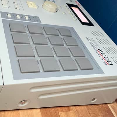 Akai MPC2000 MIDI Production Center - Grey 32MB RAM image 5