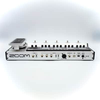 Zoom G5 Guitar Effects & Amp Simulator With Power Supply Guitar Multi Effect Pedal 018819 image 9