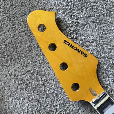 Yellow 4 String Jazz Bass Style Maple Neck, Rosewood 20 Frets Fingerboard image 4