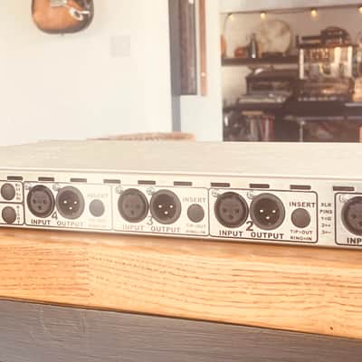 API 3124V 4-Channel Mic Preamp 2017 - Present - Black image 4