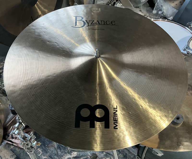 Meinl Meinl Byzance Medium Ride Traditional Cymbal 20 in. *OPEN BOX, NO WARRANTY*