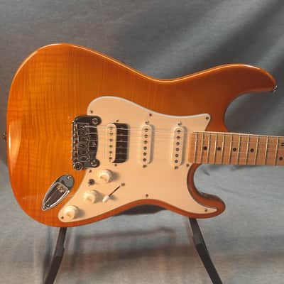 G&L USA Legacy HSS 2022 Honeyburst image 2